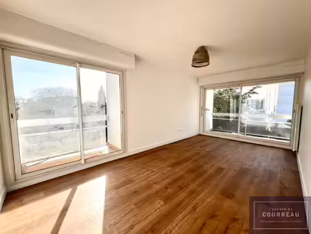 très beau f2 de 49.81 m2