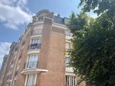 location appartement 2 pièces 50 m² à courbevoie (92400)  1 430 €