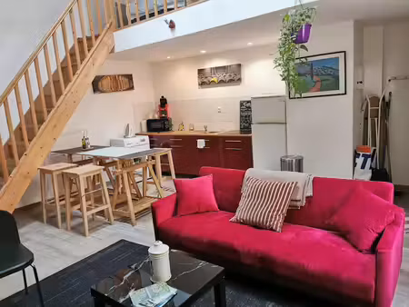 location meublée appartement 2 pièces 48 m² à bordeaux (33000)  975 €