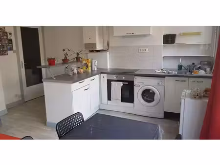 location meublée appartement 2 pièces 43 m² à grenoble (38000)  750 €