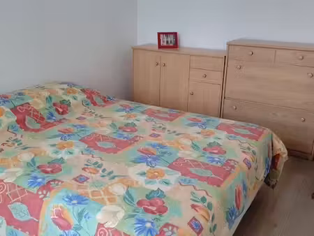 location meublée appartement 2 pièces 38 m² à paris 20ème (75020)  1 246 €