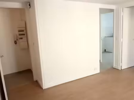 location appartement 2 pièces 34 m² à rueil-malmaison (92500)  866 €