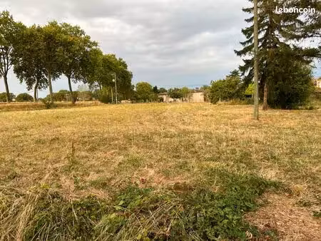 terrain constructible 2587 m2 gaillac