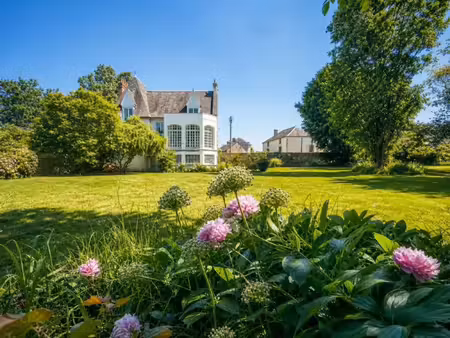 vente maison 7 pièces 200 m² à ouzouer-le-marché (41240)  200 000 €