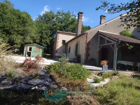 maison de charme avec piscine chauffée  au calme absolu en puisaye