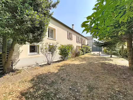 nangis (77370) maison de caractère de 170 m2 5 chambres