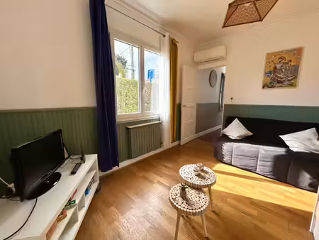 charmant appartement meublé à l'année proche plage et comme