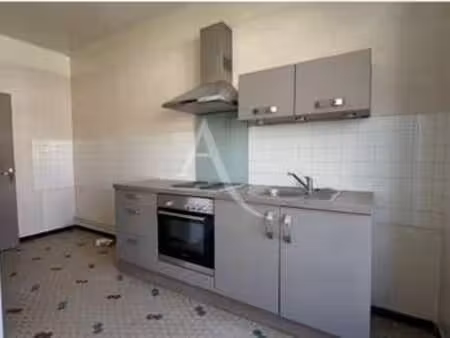 vente appartement 4 pièces à la roche-sur-yon centre ville (85000) : à vendre 4 pièces / 8