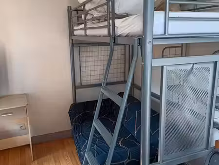 studette douche partagée