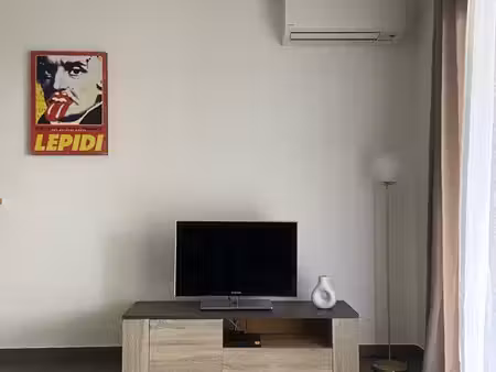 loue appartement t2 meublé 850 (loyer + eau/electricite/internet compris )