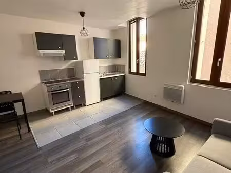 t2 - coeur de ville - emplacement privilégié à béziers