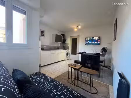 loue studio meublé