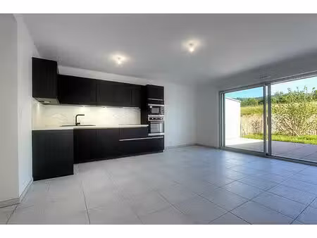 vente appartement 3 pièces  65.00m²  cognin