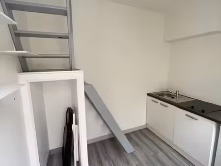 studette duplex rénovée  meublée en hyper centre