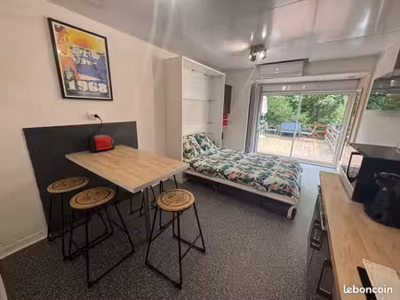 loue studio double cabine meublé avec terrasse - sept à juin