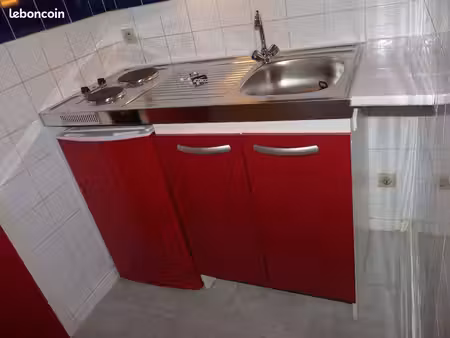 studio 22 m2 avec mobilier inclus nancy (secteur gare / mont-désert) : 470 cc