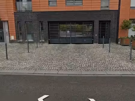 location place de parking sous-sol sécurisé — mouvaux centre (suv / berline)