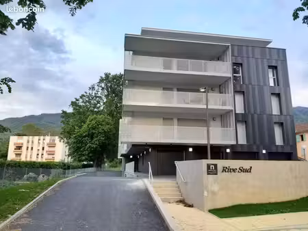 garage en s/sol à pontcharra (38530)
