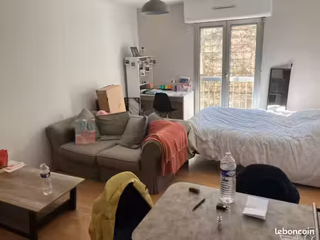 studio meublé 28m2 - poitiers rues piétonnes - idéal étudiant droit  sciences humaines ou 