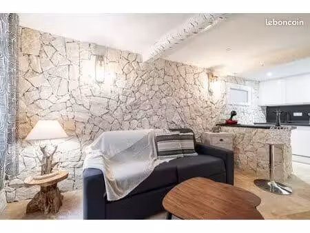 grand studio- location étudiante-vieil antibes-proche mer