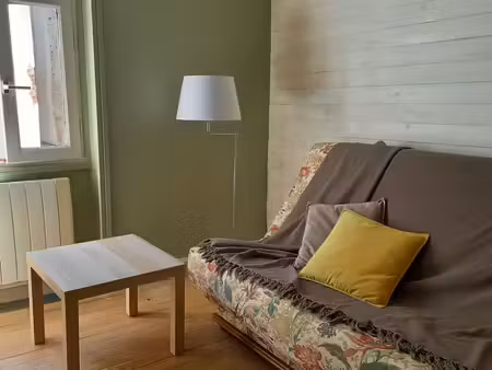 maison de ville à louée meublée et équipée