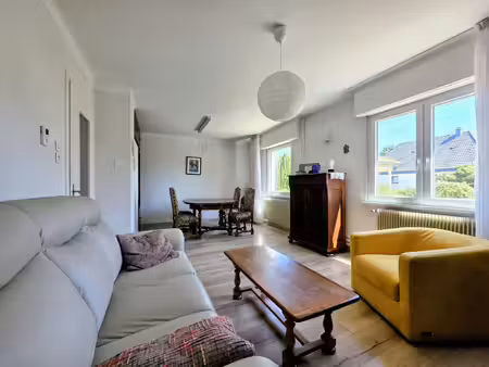 maison à fort potentiel avec grand jardin au fond d'une impasse