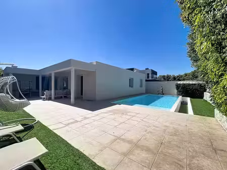 location meublée villa 4 pièces 118 m² à le crès (34920)  2 800 €