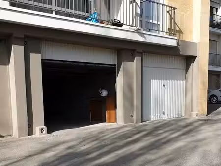 grand garage