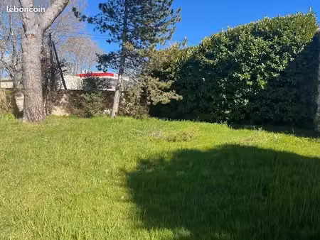terrain à bâtir de 520 m² à aix-en-provence (13)