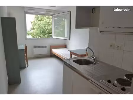 studio meuble dans résidence etudiants  lyon 8ème