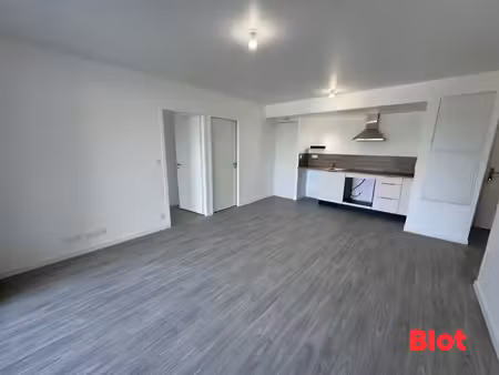 a louer - appartement t3 avec balcon - liffre