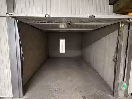 garage/box fermé à vendre