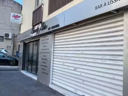 local commercial dromel