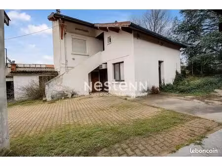 propriété 6 pièces 120 m²