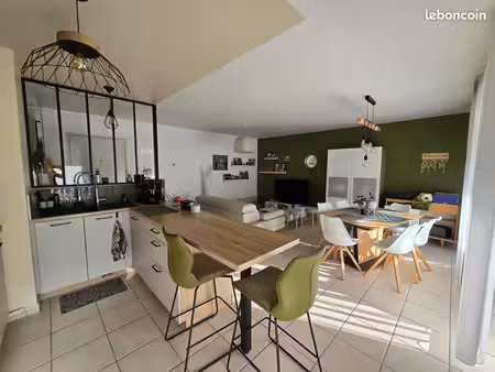 appartement t3 70 m2 climatisé avec piscine