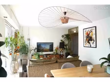 t4 85 m² – 3 chambres – balcon – parking – résidence récente – paris 19e