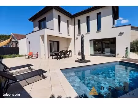 villa 5 pièces 119 m²