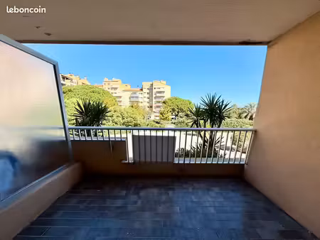 appartement t1 port de hyères