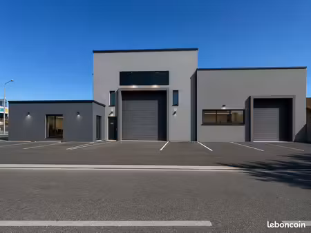 à louer – local commercial / activité 600 m² dont 200 m² de bureaux – emplacement n°1