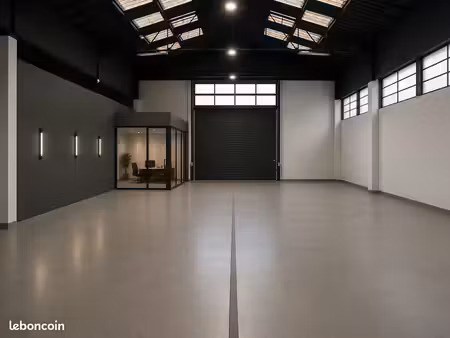 direct propriétaire - emplacement n°1 et très rare – local d’activité & showroom 200m2 – a