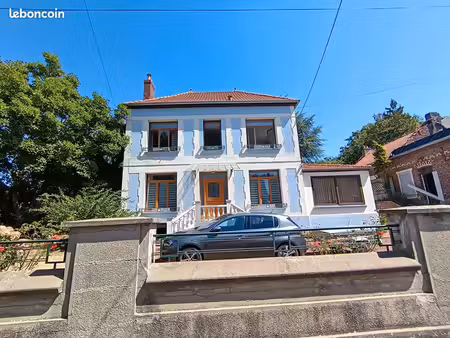 maison 7 pièces 160 m²