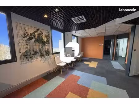 bureaux 324 m²