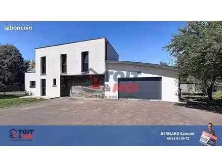 maison 6 pièces 147 m²