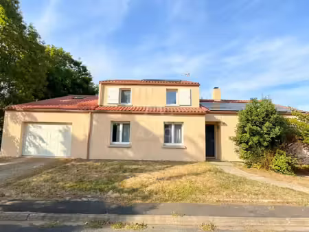 vente maison montaigu-vendée  139m² 7 pièces 286 000€ avec garage