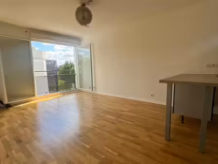 location appartement 3 pièces  56.35m²  dammarie
