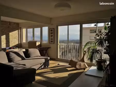 à vendre – appartement 78m² lumineux - t4 à gex – vue panoramique  quartier calme et verdo