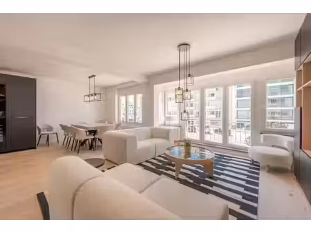 appartement récemment rénové avec vue sur mer à la plage ...