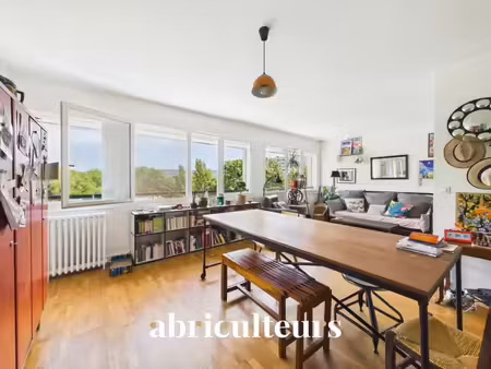 appartement entièrement rénové sur les bords de marne à maisons alfort (94700)