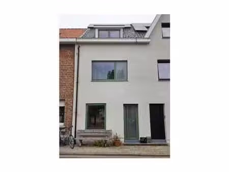 rustig en gunstig gelegen woning van 143m² op 1a16ca met ...