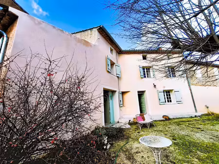 maison de hameau au coeur hameau de saint saturnin les apt